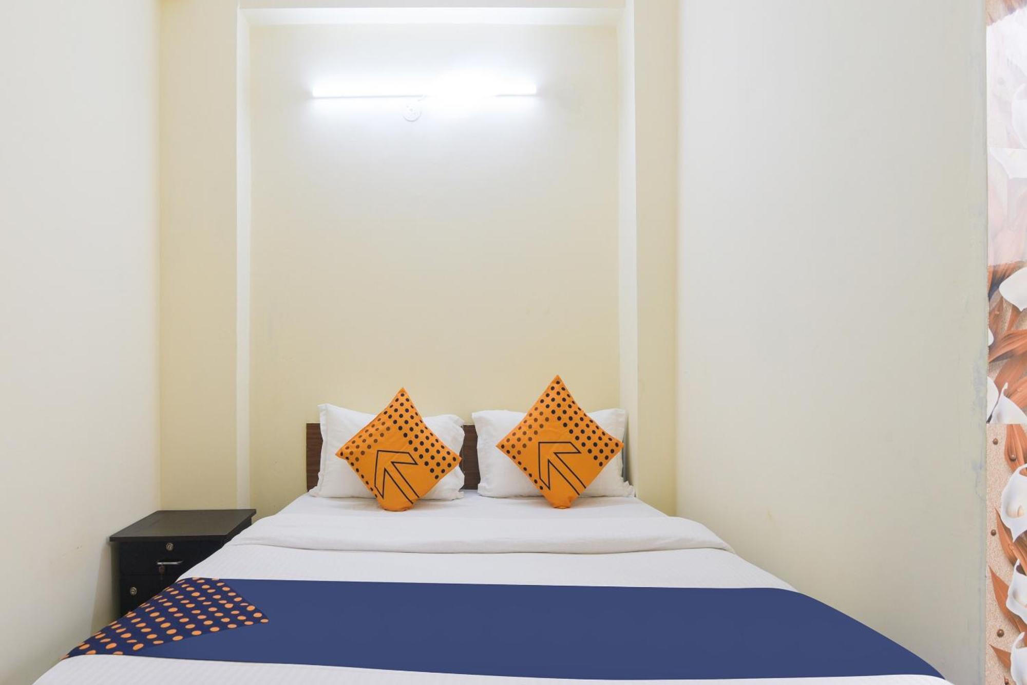 Spot On Sangam Palace Нью-Дели Экстерьер фото